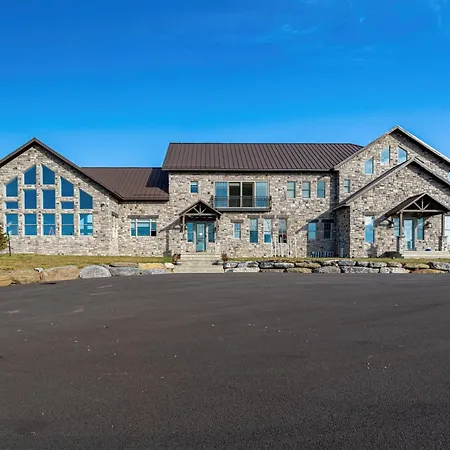 Villa Huge Equestrian Estate Indoor Pool, Theater, Game Rm